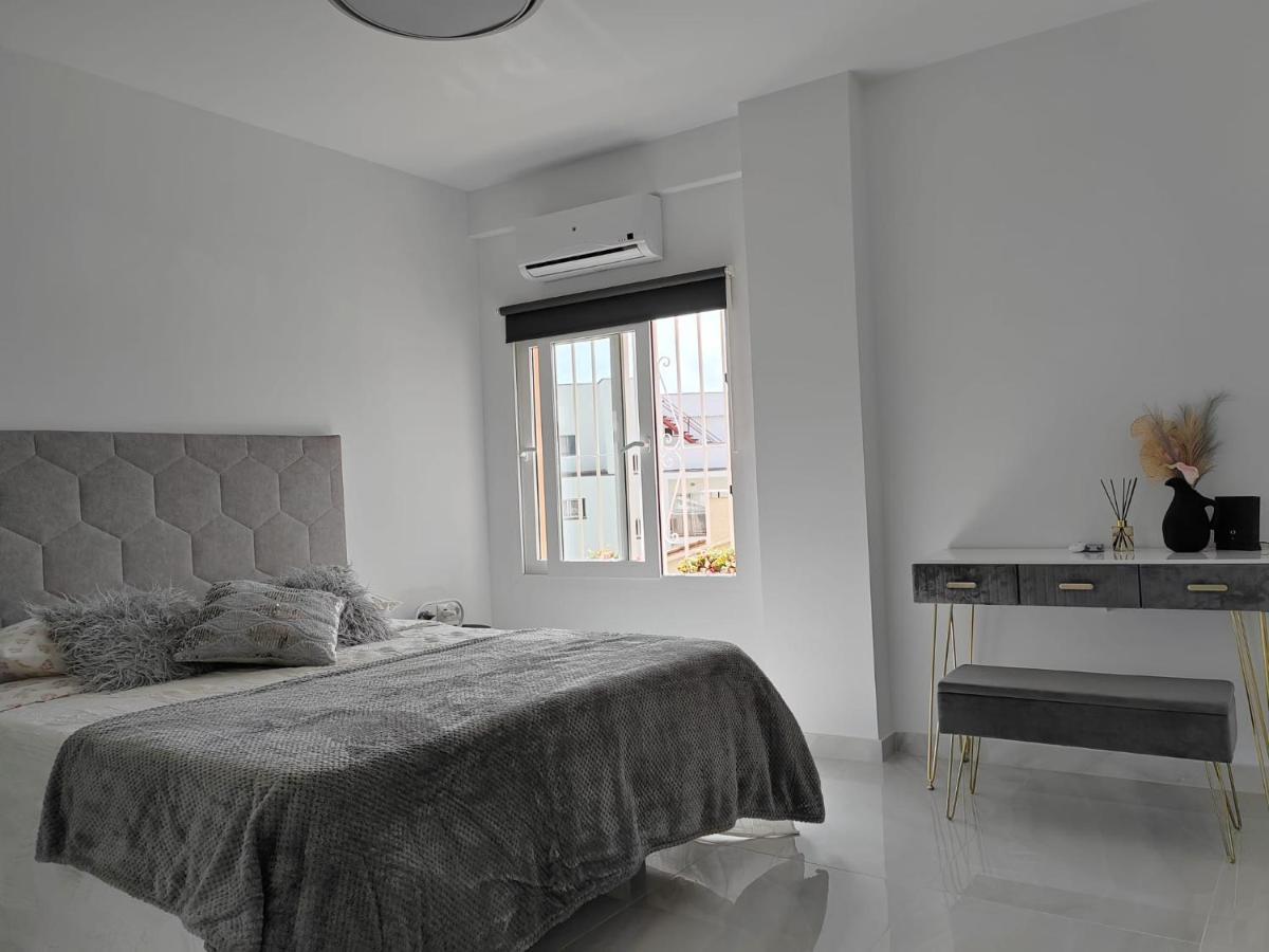 Apartamento La Torre,200M Hasta La Playa Benalmádena Dış mekan fotoğraf